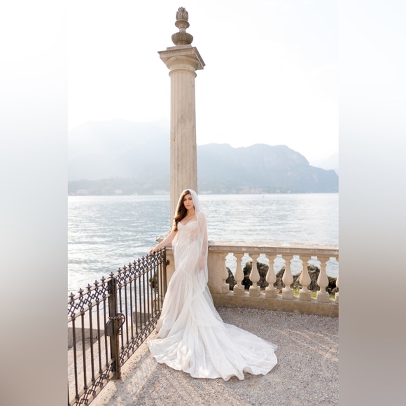 Pallas Couture “Bellamy” inspired wedding dress - Picture 4 of 10